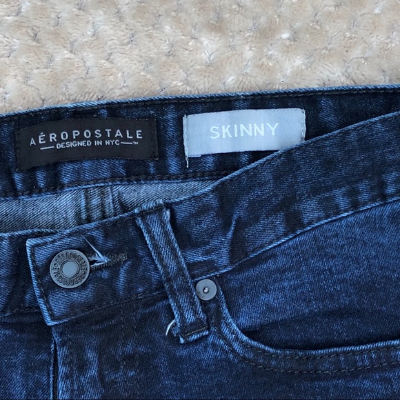 3/$20🌸 Aeropostale Skinny Frayed Hem Jeans - Picture 2 of 7